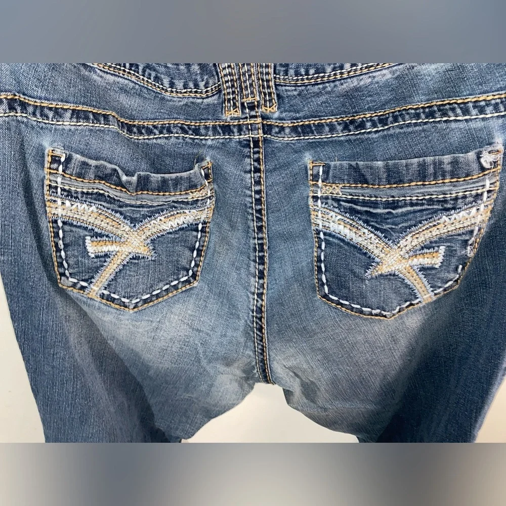 Amethyst Blue Jeans - Picture 7 of 8